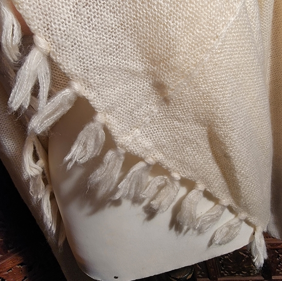 PrAna Shelby Cable Knit Sweater with Tassel Fringe in Winter White or Cream, XL - Picture 7 of 10